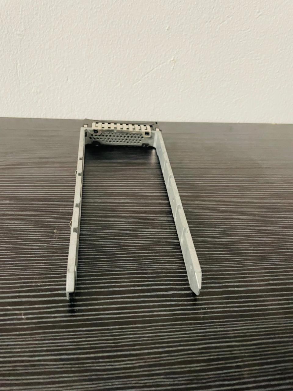 IBM 45W8687 2.5 Inch SAS/SATA Hard Drive Caddy Tray – Pre-Owned