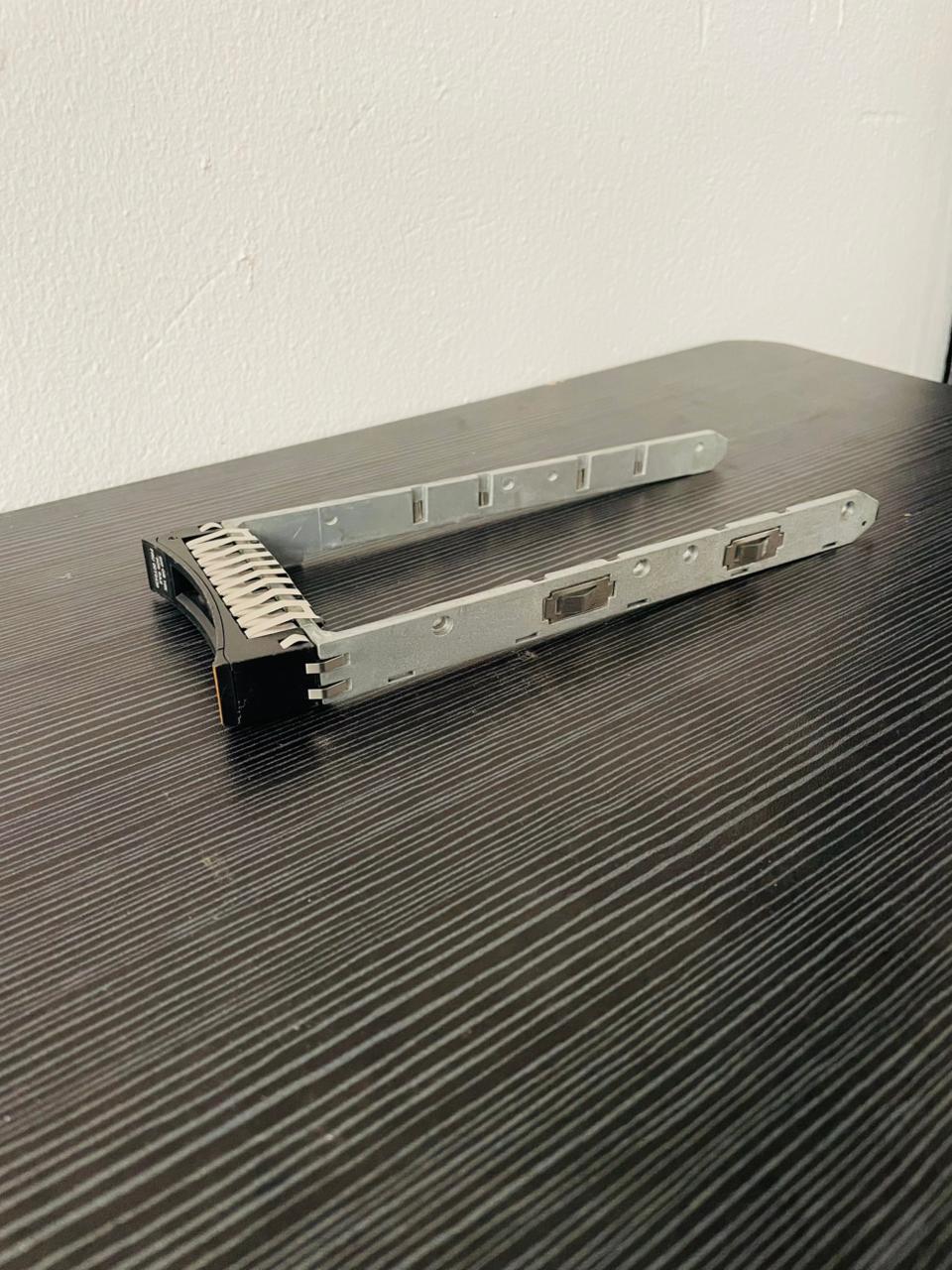 IBM 45W8687 2.5 Inch SAS/SATA Hard Drive Caddy Tray – Pre-Owned