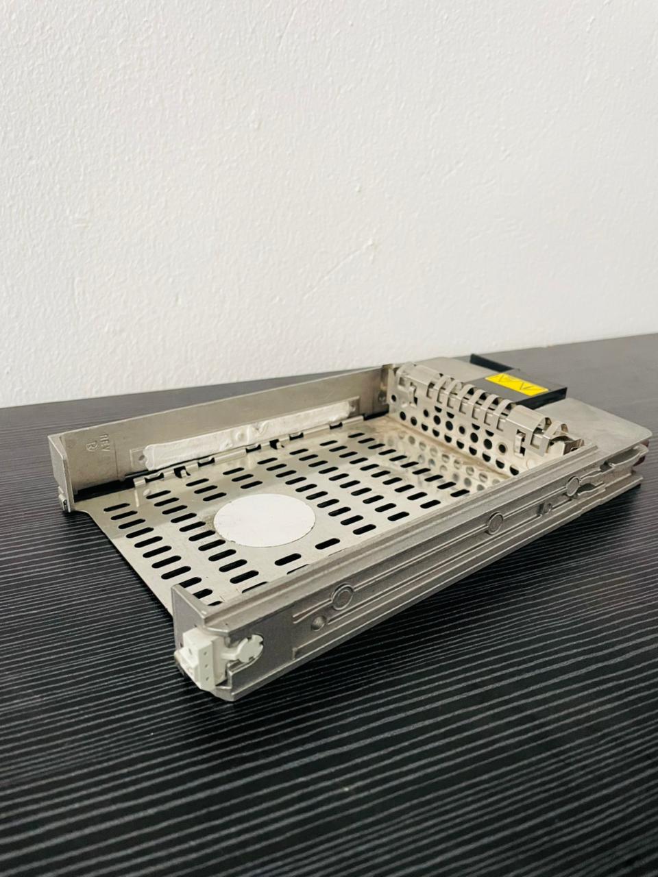 HP 349471-003 Compaq 3.5 Inch SCSI Hot Plug Hot-Swap Tray Caddy – Pre-Owned